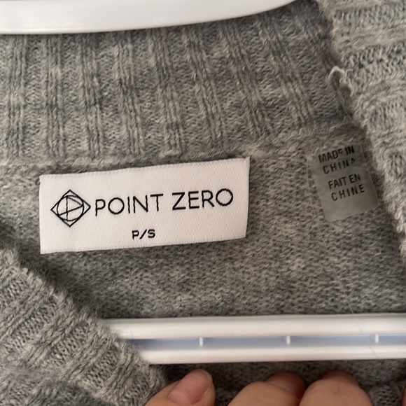 Point Zero sweater. - Picture 3 of 5